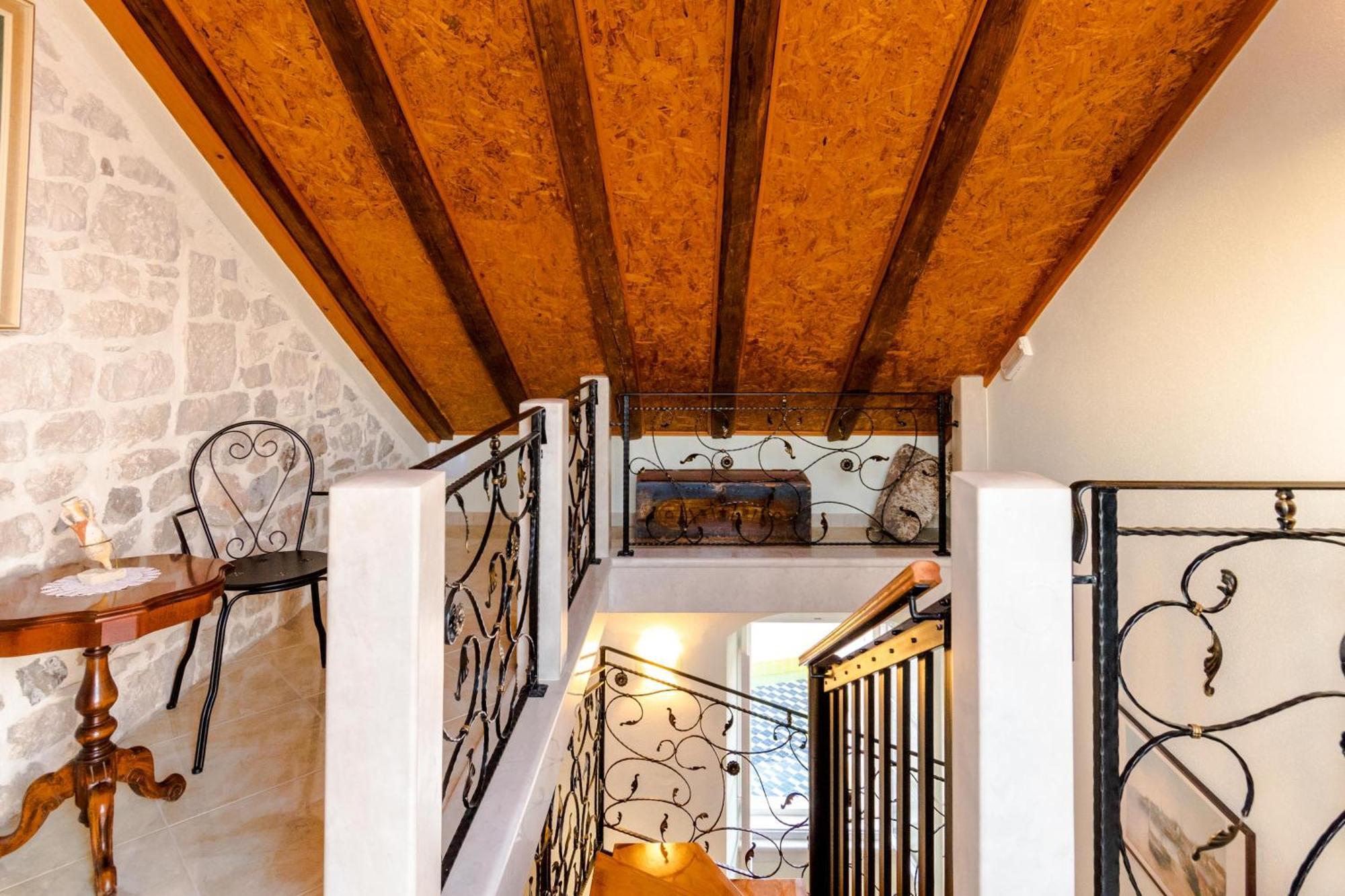 Rooms Miron - Adults Only Сумартин Экстерьер фото